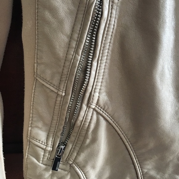 Express faux leather jacket - Picture 5 of 6